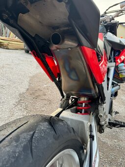 Aprilia sxv 550 - 5