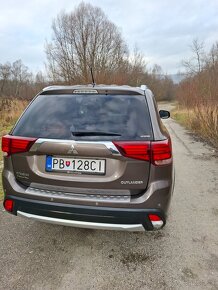 Mitsubishi Outlander 2.2 DI-D 4x4 - 5