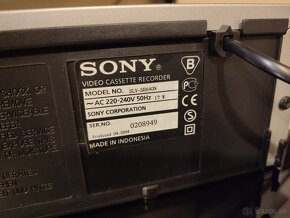 Predam VHS rekorder SONY - 5