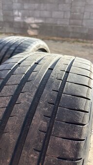 255/35 r19 Goodyear - 5