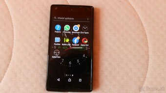 Predám Sony Xperia Z5 compact čierny - 5