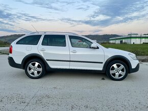 Škoda Octavia Combi Scout 2.0 TDI 4x4 Xenon Alcantara - 5