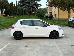 Peugeot 208 1.4 HDi - 5