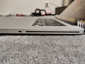 MacBook Pro (15-palcový, koniec roka 2008) - 5