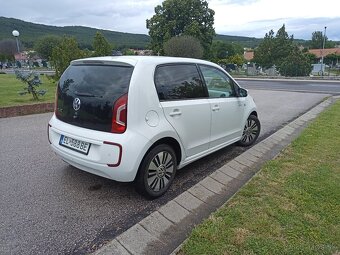 Elektromobil VW e-Up 2014 BATÉRIA: 18.7 kWh dojazd 130-140km - 5