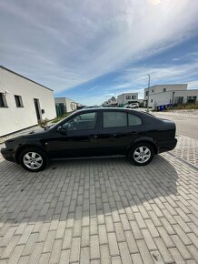 Škoda Octavia 1.6 Ambiente - 5