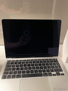 Macbook Air 13" M1 Strieborný SK 2020 - 5