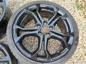 org.hlinikové disky Renault Clio ---7,5Jx18-ET-55---5x114,3 - 5