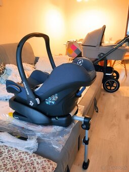 Britax Römer SMILE III + vajicko Maxi-Cosi CobrioFix s ISOFI - 5