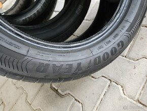 Letné pneu Goodyear 215/55/R17 94V - 5