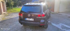 Volkswagen Touareg 3,0 TDi - 5