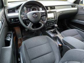 Škoda SUPERB Combi 2.0TDI 12/2013 - 5