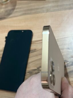 Predám apple iPhone 12 PRO 128GB Gold Na náhradné diely - 5