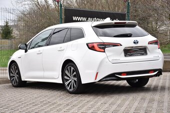 Toyota Corolla Combi TS 2.0 HYBRID e-CVT SR 2021 DPH - 5