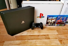 PS4 PRO 1TB - 5