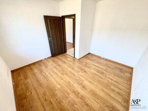 NOVOSTAVBA 4 IZB. RODINNÉHO DOMU, POZEMOK 430M2, LIPOVÁ ALEJ - 5