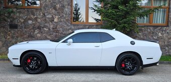 Predám Dodge Challenger GT 3.6 V6 AWD 4x4 - 5