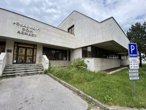 41827-Viacúčelová budova v centre Liptovského Mikuláša - 5