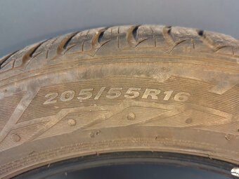 PREDAJ  ZIMNÝCH  PNEUMATÍK  205/55 R 16 - 5