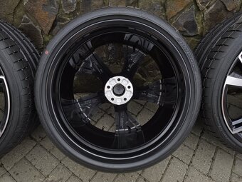 5x112 R22 Audi RS6 285/30 R22 Nepoužite - 5