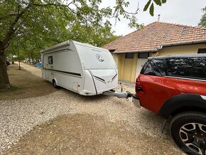 Predám karavan weinsberg 500 FDK v slušnej výbave - 5