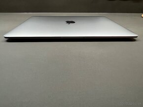 MacBook Air 13" M1 8GB RAM 256GB SSD - Strieborný - 5