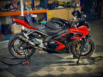 Suzuki GSXR 1000 K7 - 5