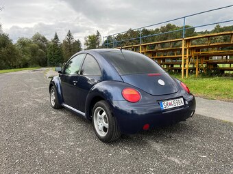 Volkswagen New Beetle - 5