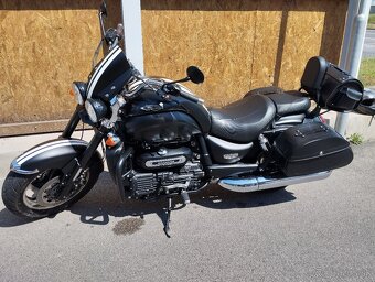 Triumph Rocket III Roadster - 5