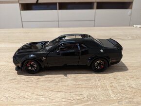 Predam kovovy model Dodge Challenger Hellcat - 5