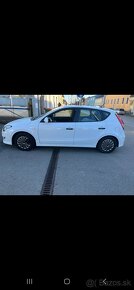 HYUNDAI I30 BENZIN 1,4 BENZIN ROK 2011 - 5