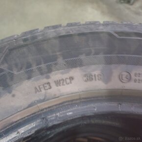 215/65  R17 zimne - 5