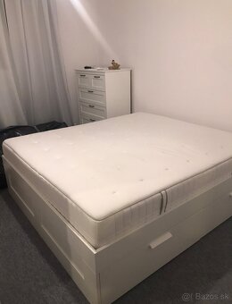 Predám manželskú posteľ IKEA - 5