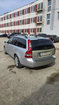 Volvo v50 - 5