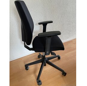 ERGONOMICKÁ KANCELÁRSKA STOLIČKA - STÁLE AKO NOVÁ - 5