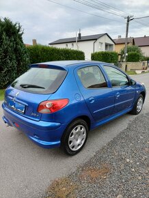 Peugeot 206+ 1.1 44kw 4 valec len 90 000 km rok 2010 - 5