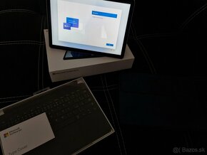 Surface Microsoft go 3 - 5