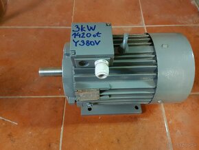 Predám pätkový el.motor 2,2kW 1430ot aj 3kW 1430ot - 5