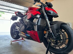 Ducati Streetfigter V2 - 5