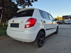 Predám  Škoda Fabia 1.6 TDI Family - 5