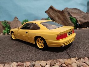 Prodám model 1:18 BMW 850csi - 5