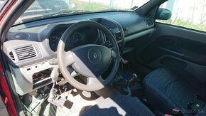 Lacno rozpredám Renault Clio II 2001-2008 na náhradné diely - 5