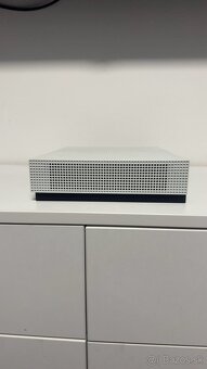 Xbox one s - 5