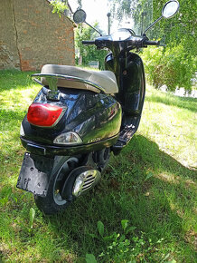 Vespa 125 LX - 5