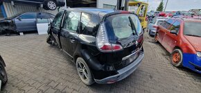 Lacno rozpredám Renault Scenic III 2009-2016 na náhradné die - 5