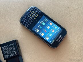 Samsung Galaxy Chat - 5