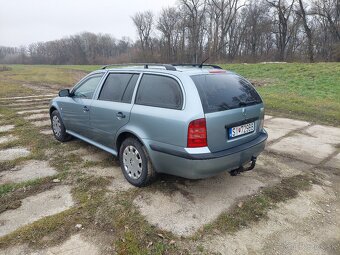 Skoda octavia combi - 5