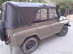 UAZ 469B - 5