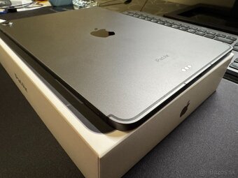 Apple iPad Air 5 (2022) 64 GB Wi-Fi + Cellular vesmírne sivý - 5