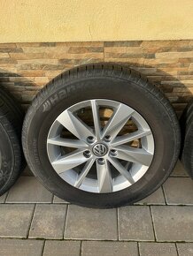 195/65 R15  volkswagen - 5